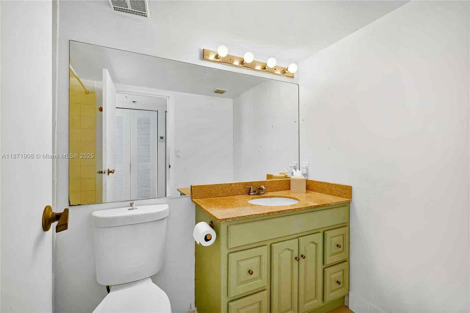 THE GRANDVIEW PALACE COND - Residential