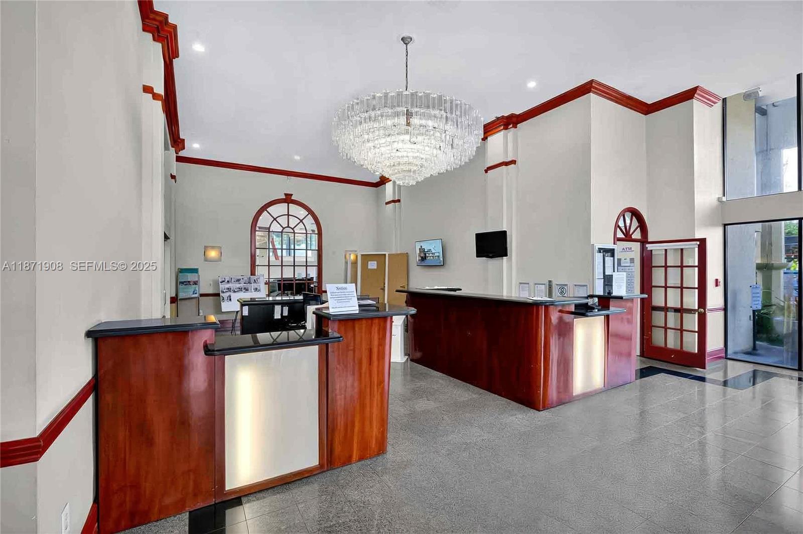 THE GRANDVIEW PALACE COND - Residential