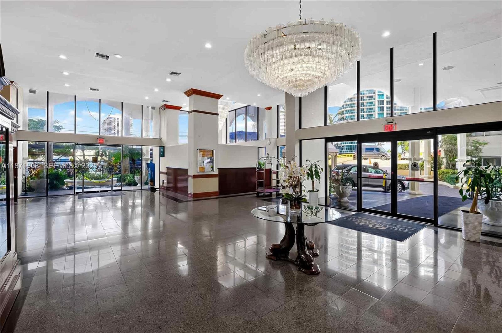 THE GRANDVIEW PALACE COND - Residential