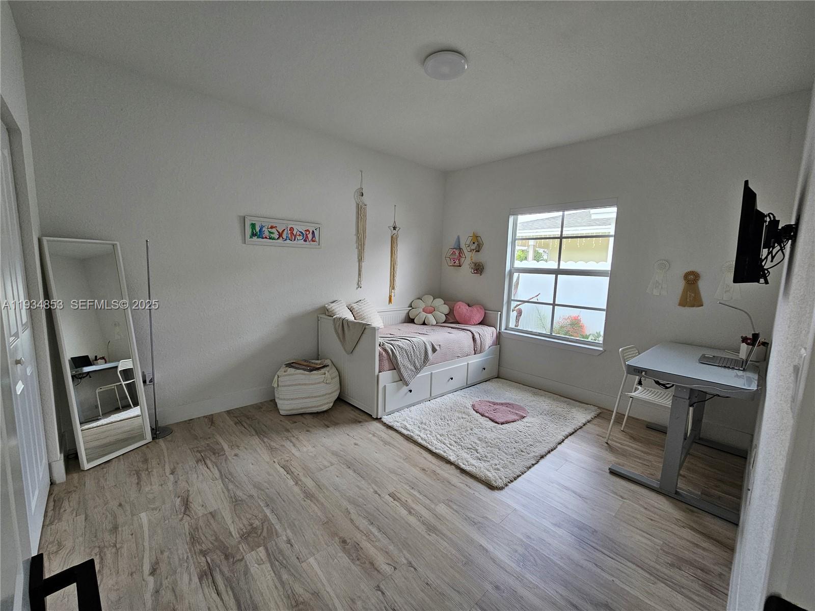 REALTY SEC CORP ADDN TO G - Residential