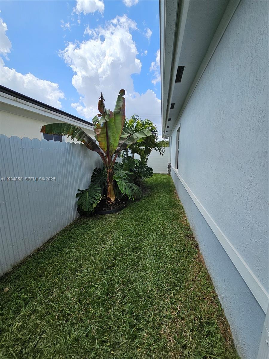 REALTY SEC CORP ADDN TO G - Residential