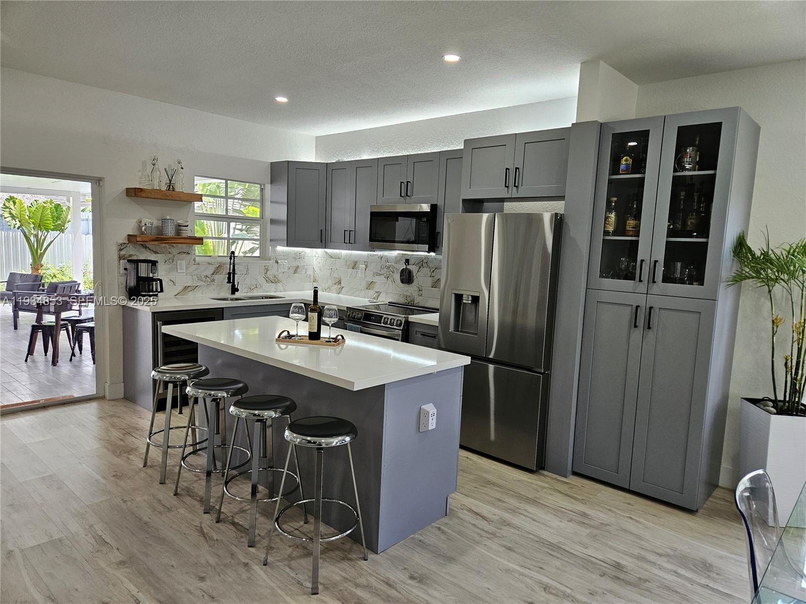 REALTY SEC CORP ADDN TO G - Residential