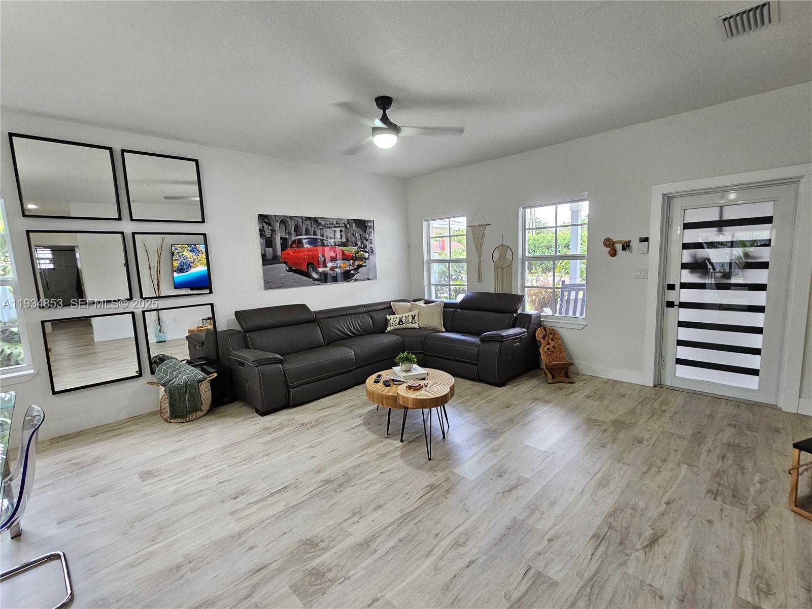 REALTY SEC CORP ADDN TO G - Residential