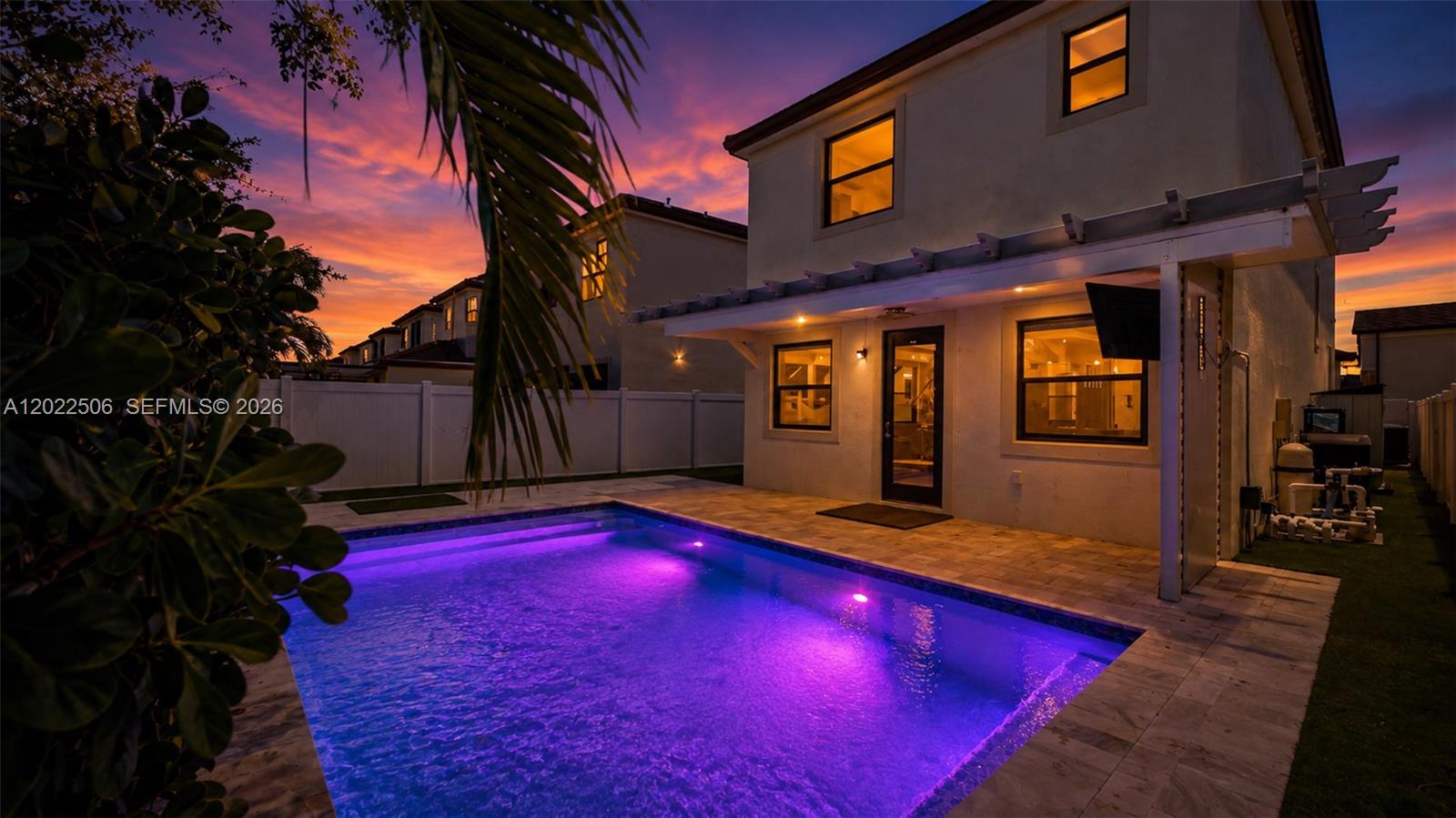 AQUABELLA NORTH - Residential