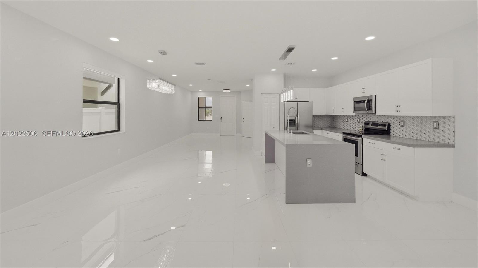 AQUABELLA NORTH - Residential