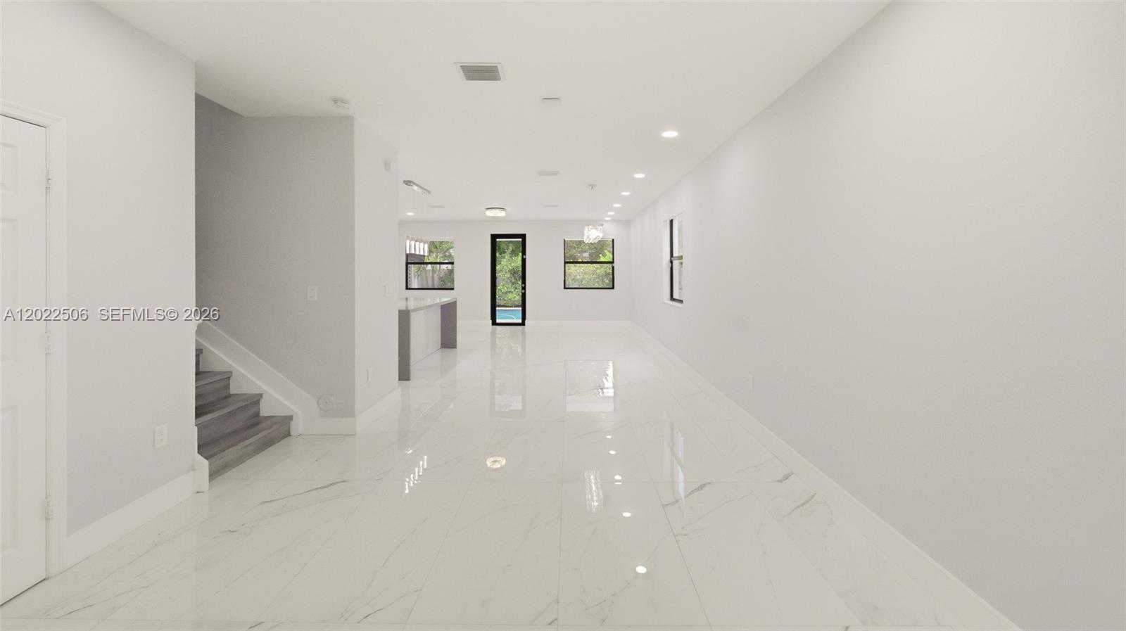 AQUABELLA NORTH - Residential