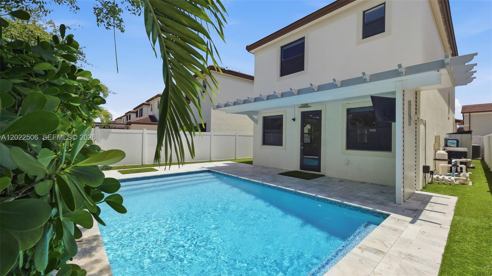 AQUABELLA NORTH - Residential