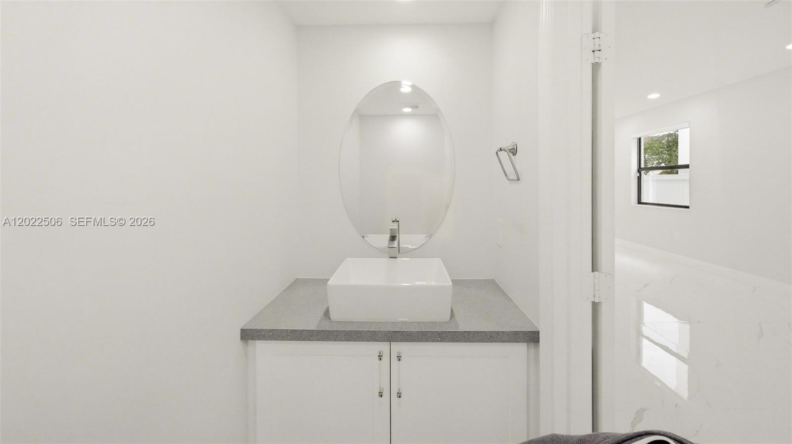 AQUABELLA NORTH - Residential