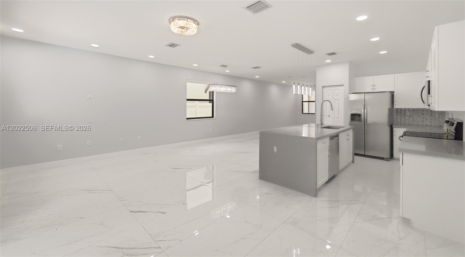 AQUABELLA NORTH - Residential