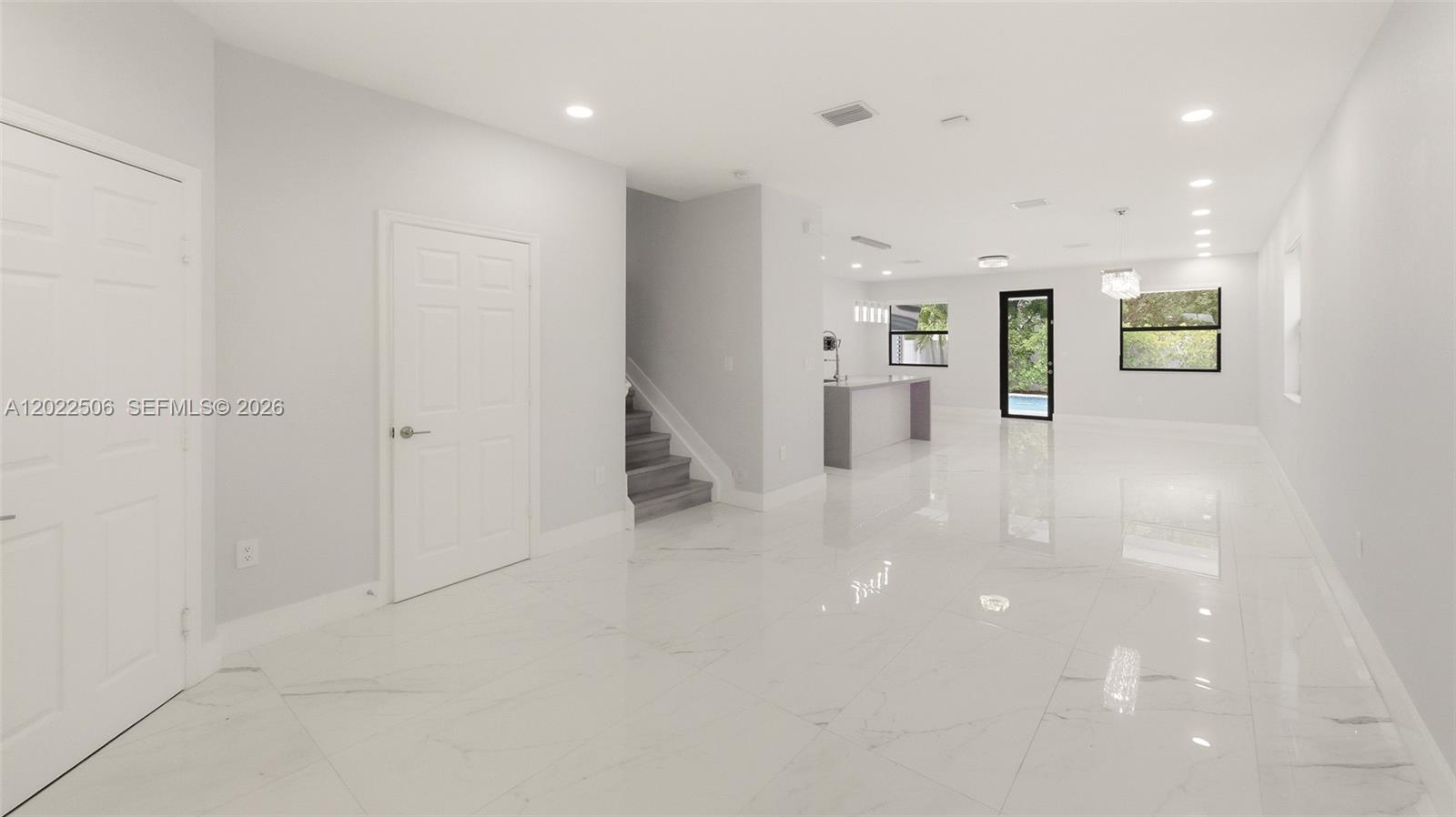 AQUABELLA NORTH - Residential
