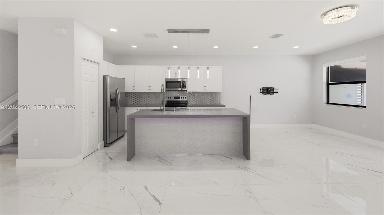 AQUABELLA NORTH - Residential
