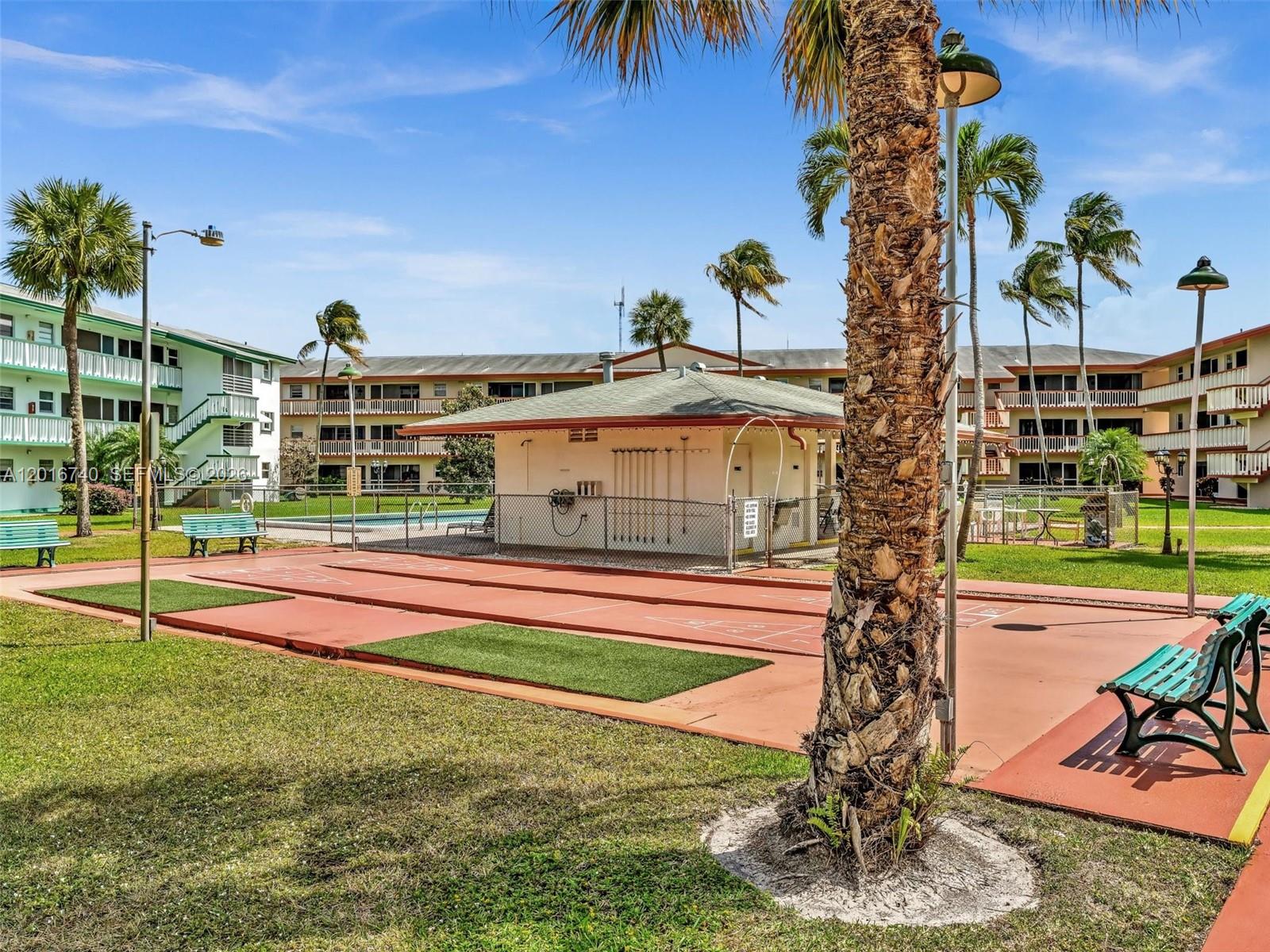 BEVERLY HILLS CONDO NUMBE - Residential