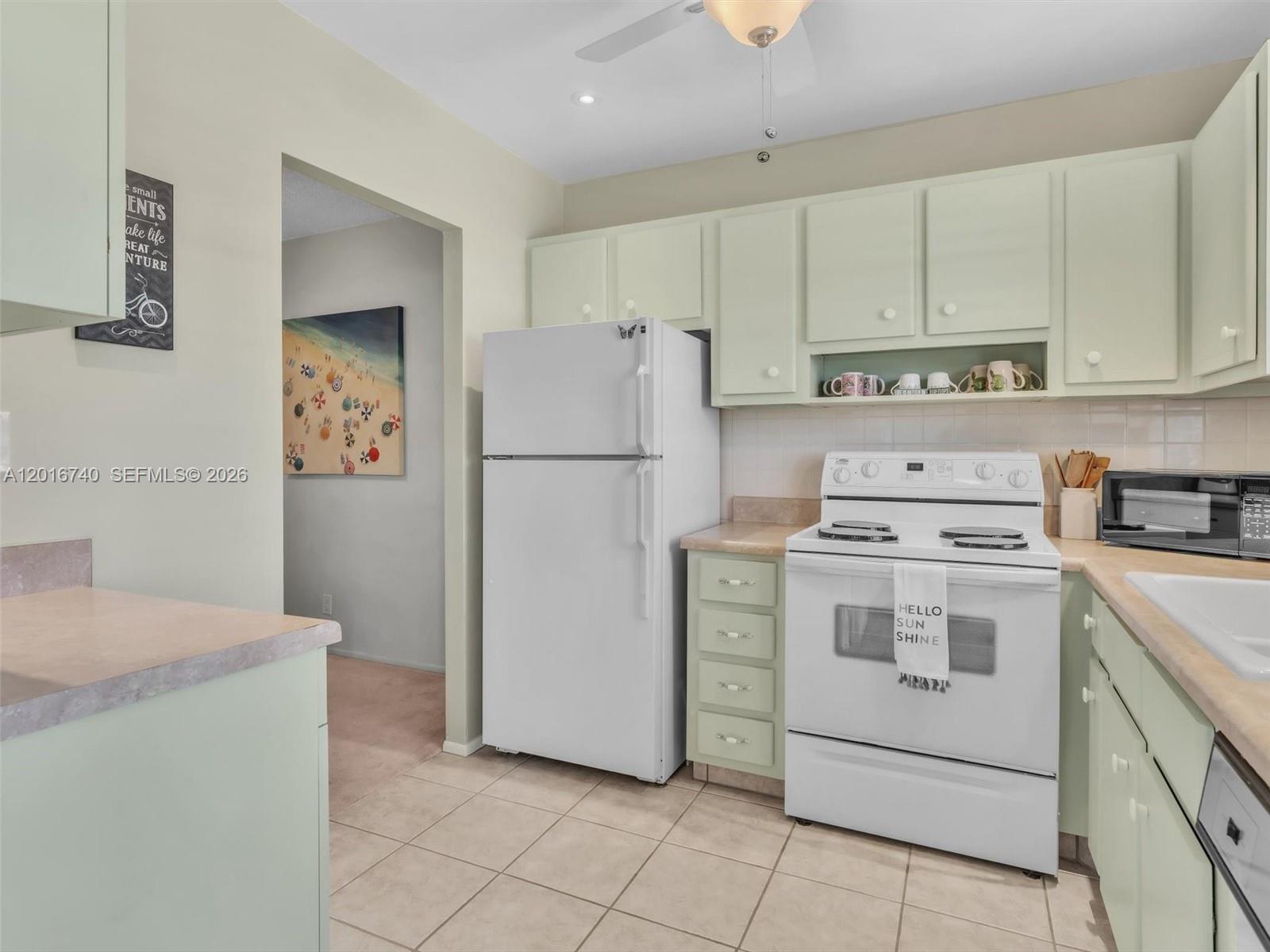 BEVERLY HILLS CONDO NUMBE - Residential
