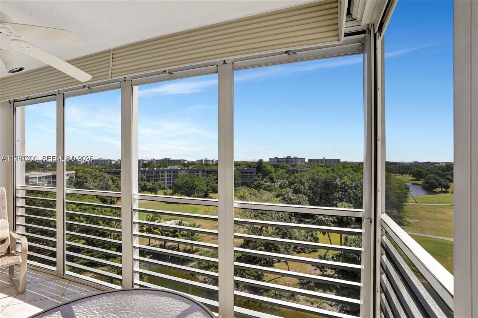 NO 112 PALM-AIRE COUNTRY - Residential