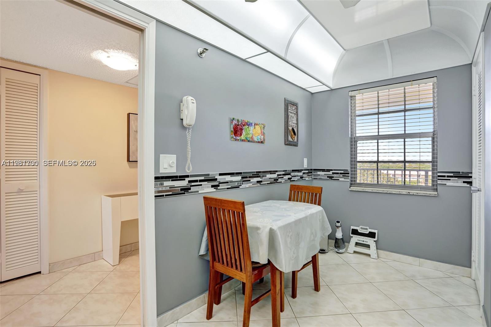 NO 112 PALM-AIRE COUNTRY - Residential