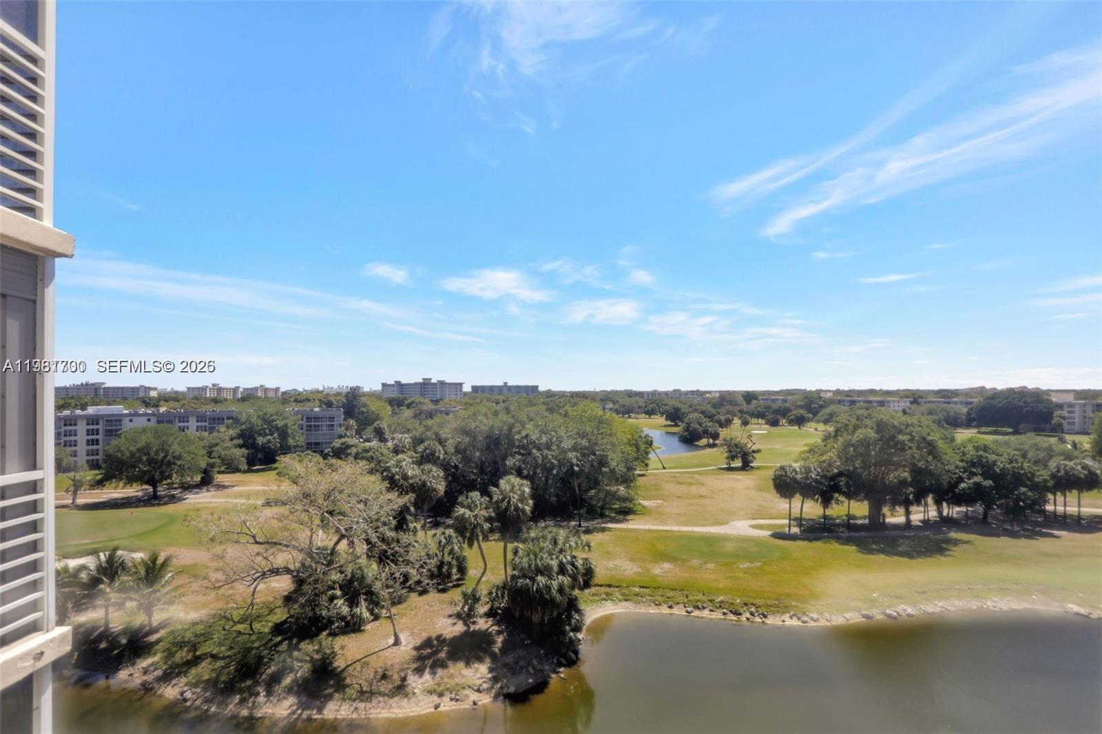 NO 112 PALM-AIRE COUNTRY - Residential