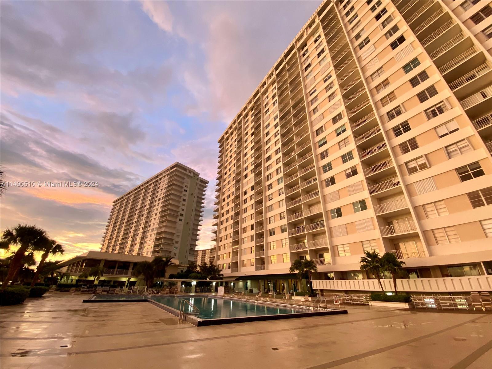ARLEN HOUSE WEST CONDO - Residential