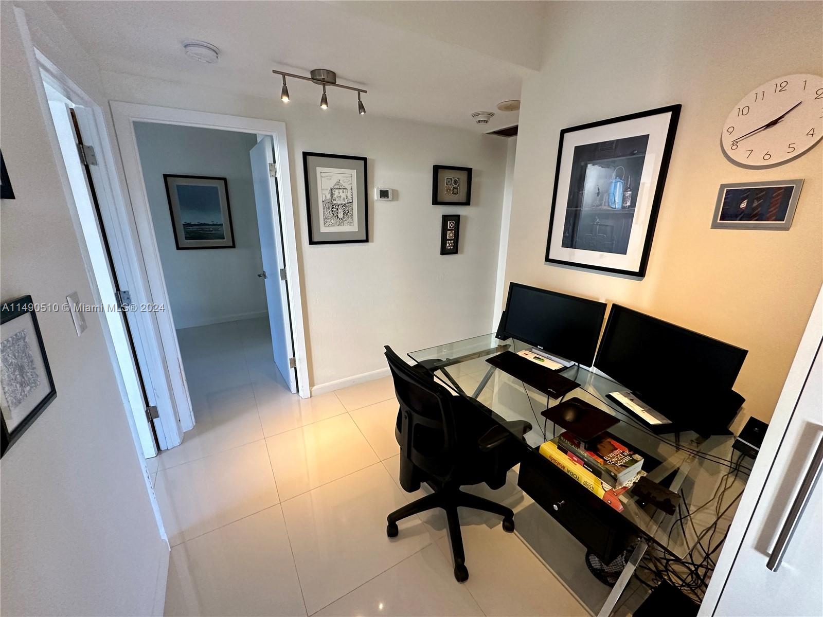 ARLEN HOUSE WEST CONDO - Residential