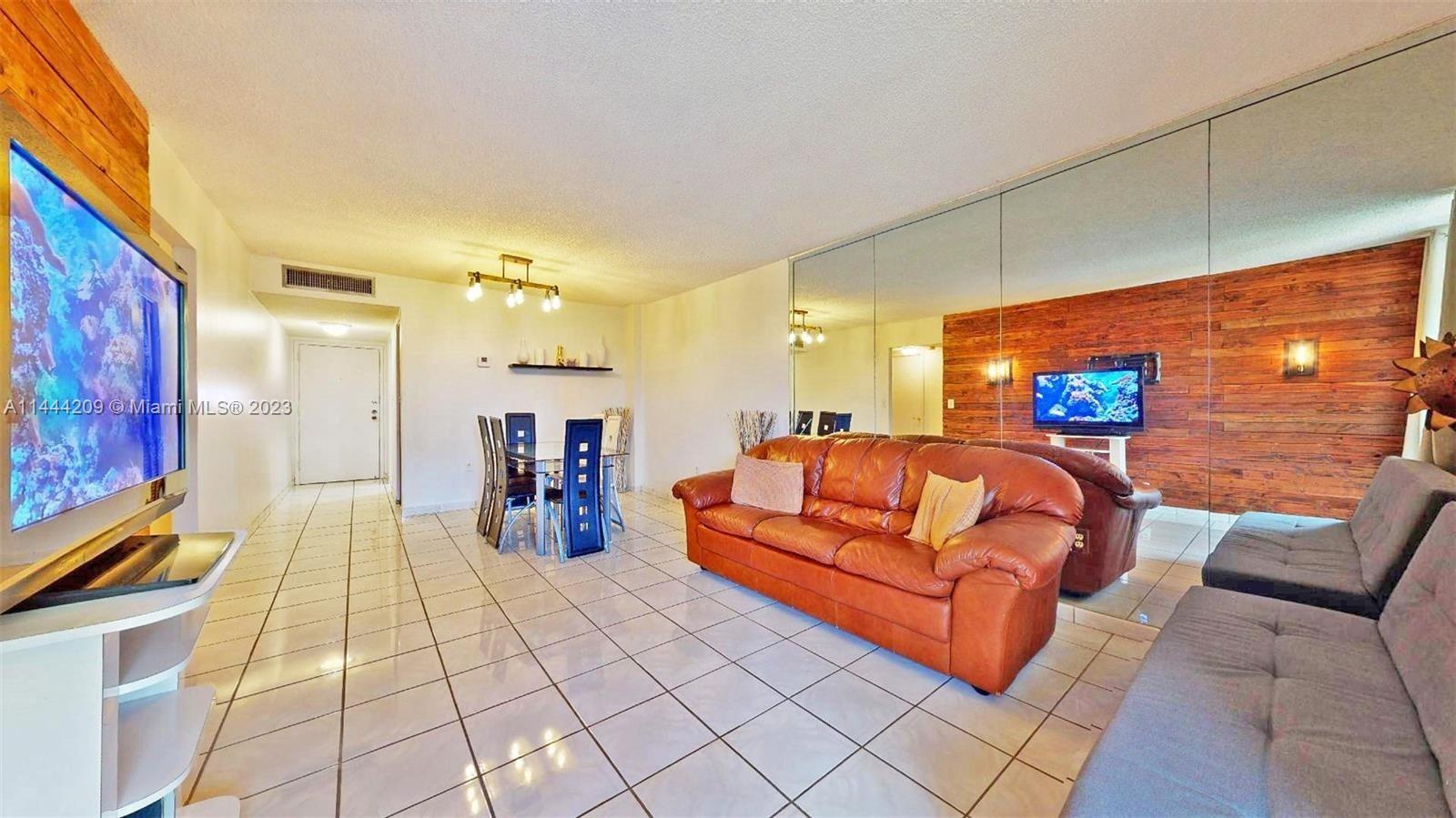 5050 CONDO - Residential Lease