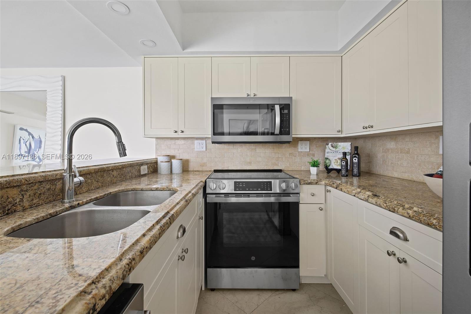 THE FLORIDIAN CONDO - Residential