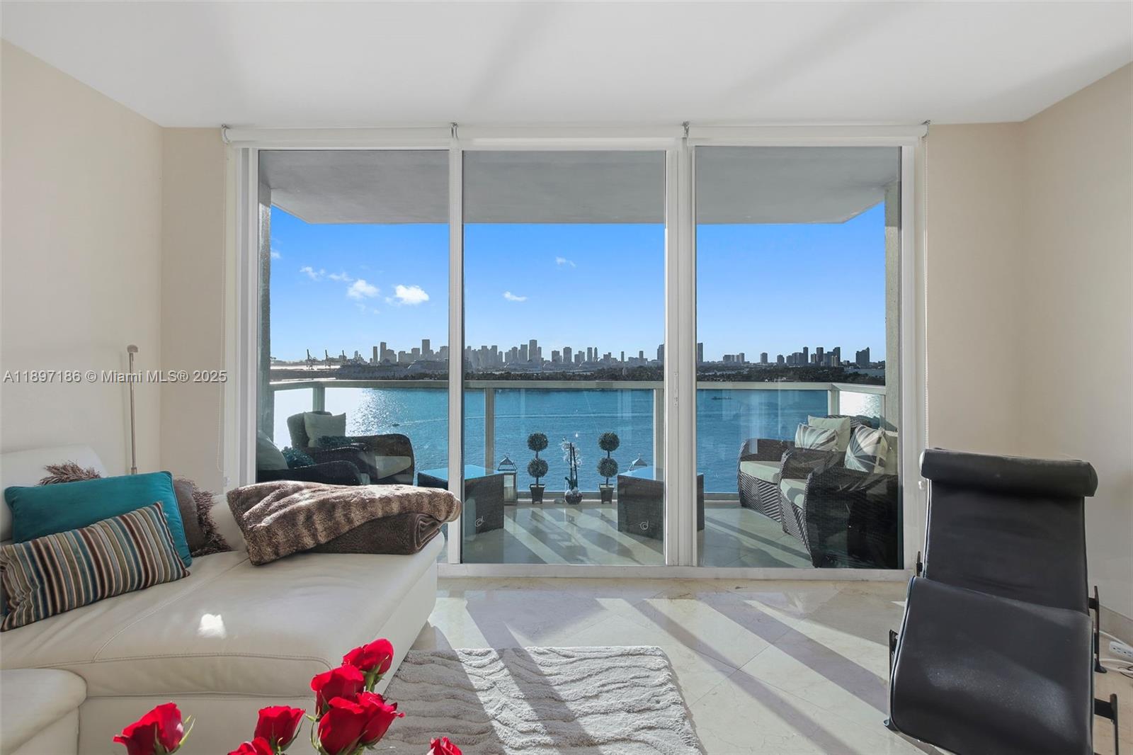 650 West Ave 1407