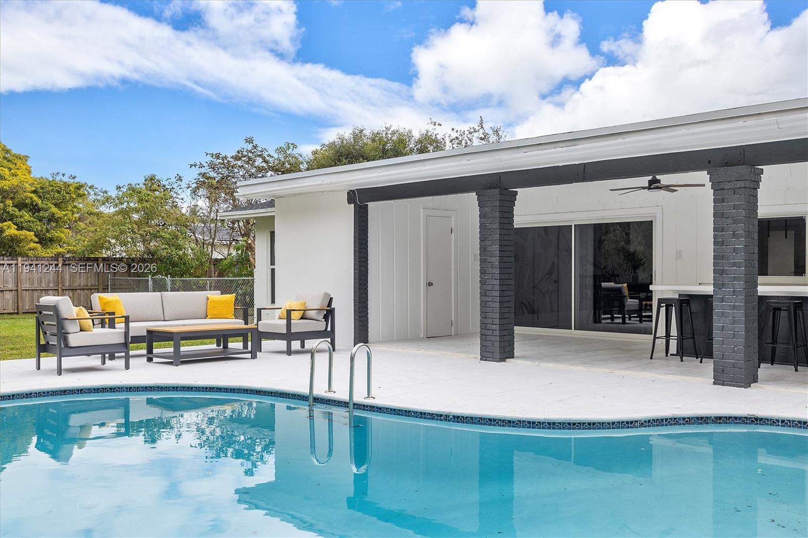 PINE ACRES SEC 4 - Residential