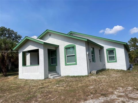 Single Family Residence in Clewiston FL 680 Jinete St St.jpg