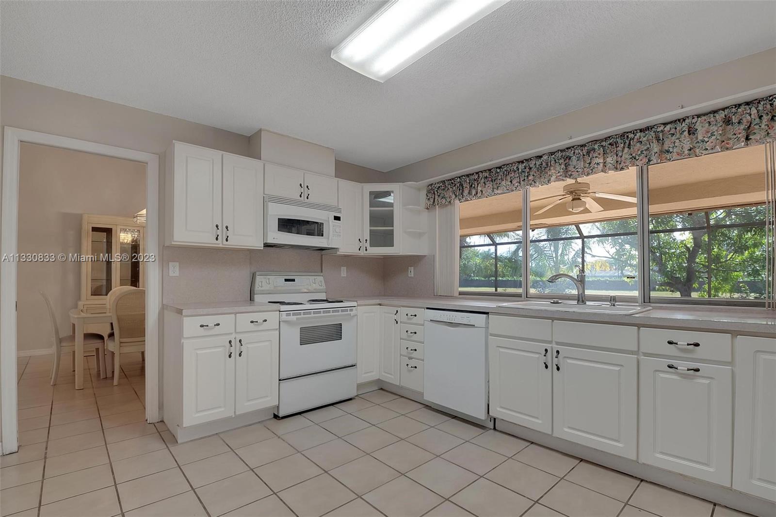 Photo 10 of 44 of 14890 SW 152nd Ct house