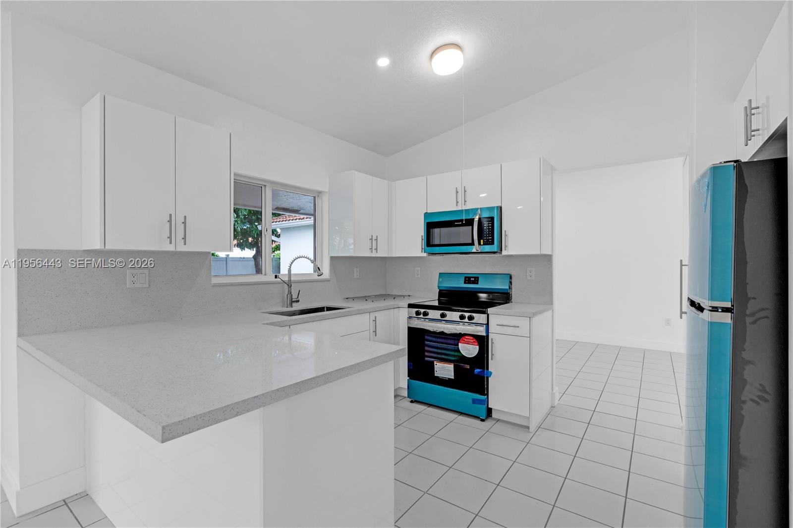 MAJESTIC ESTATES 1ST ADDN - Residential