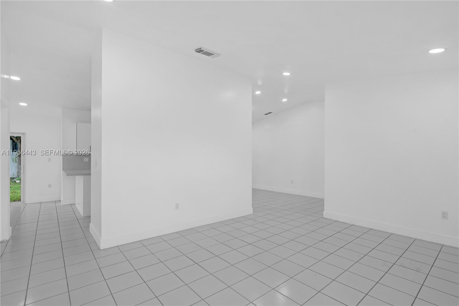 MAJESTIC ESTATES 1ST ADDN - Residential