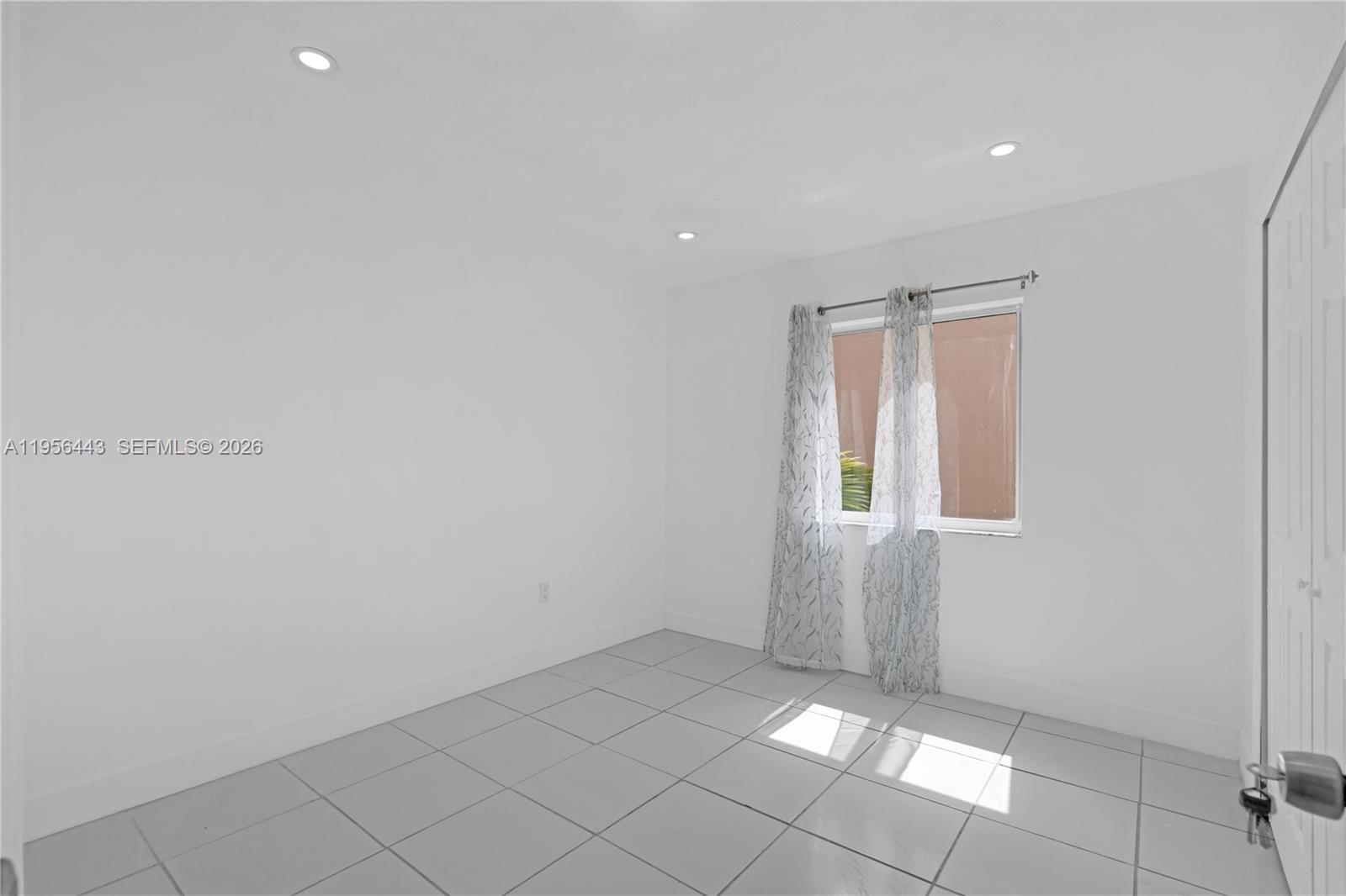 MAJESTIC ESTATES 1ST ADDN - Residential