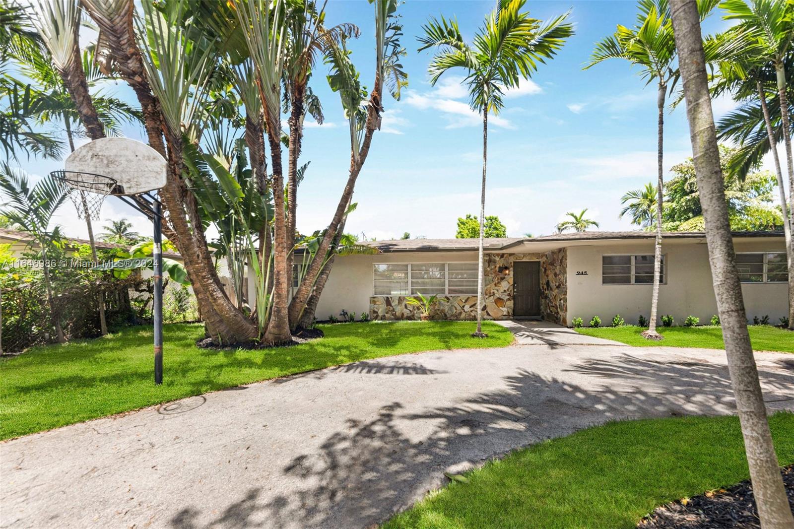 Unique opportunity, ready to move in, best location, huge lot, Beautiful 4 bedrooms 2 full bathrooms with a new 5 ton A/C. The spacious backyard is a true oasis! It features a large screened-in patio area, beautifully tiled brick pavers with a brand New Heated POOL. Additionally, a state-of-the-art Tree House that has been recently built. This rare opportunity is located close to multiple houses of worship. Located on a quiet treelined street on a jumbo 12,375 SqFt lot, in very desirable North Miami Beach family neighborhood.
We present all offers.