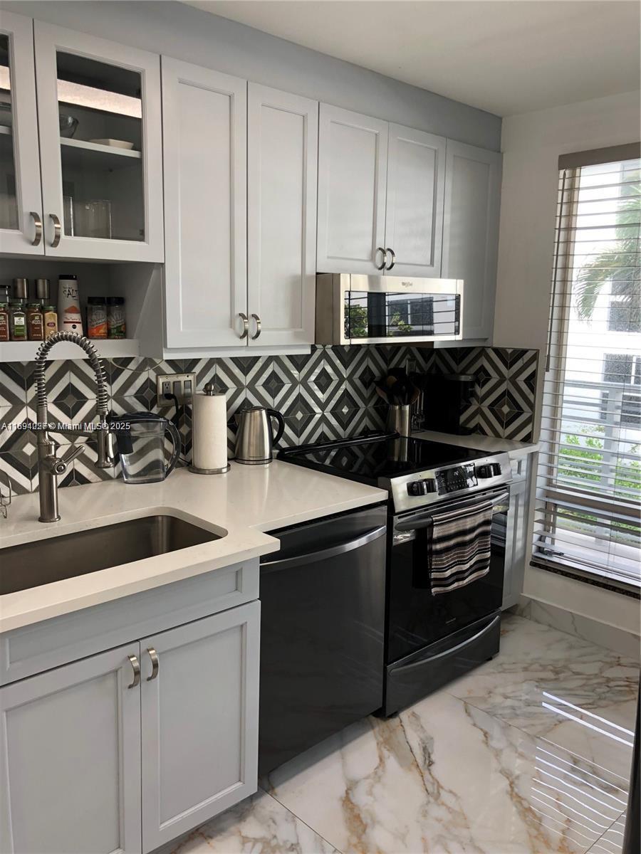 BAL-BRIDGE NORTH CONDO - Residential Lease