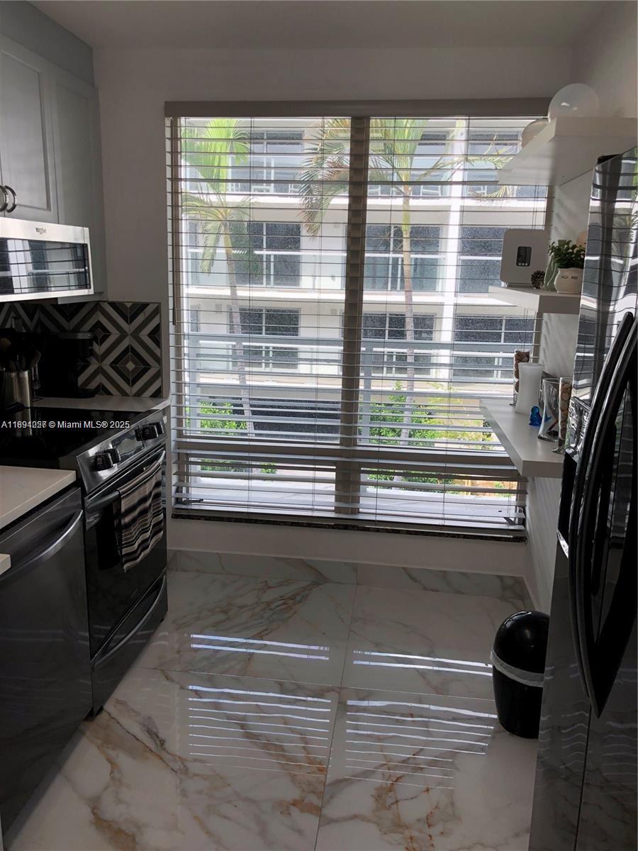 BAL-BRIDGE NORTH CONDO - Residential Lease