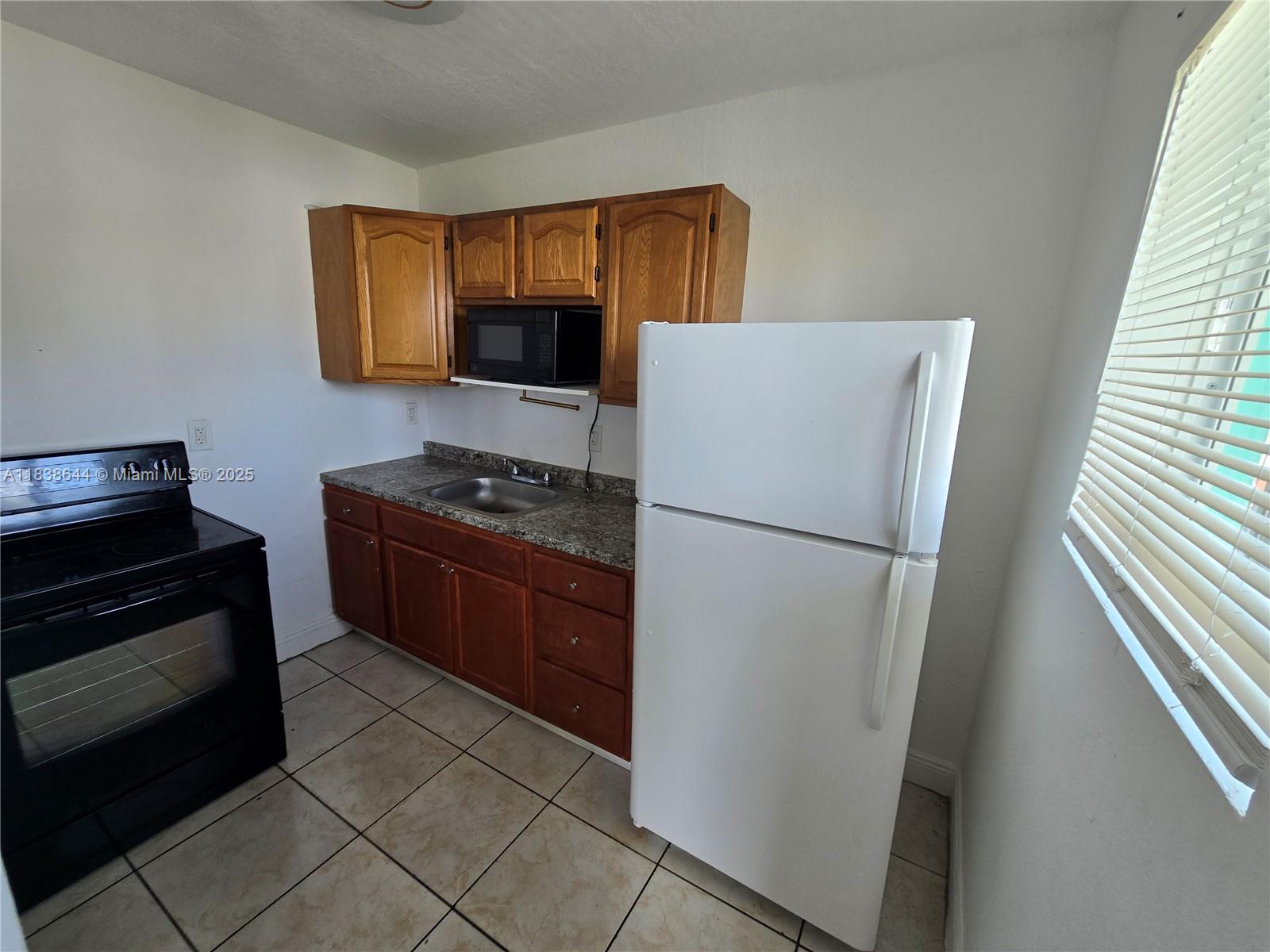 535 NW 7th St 11