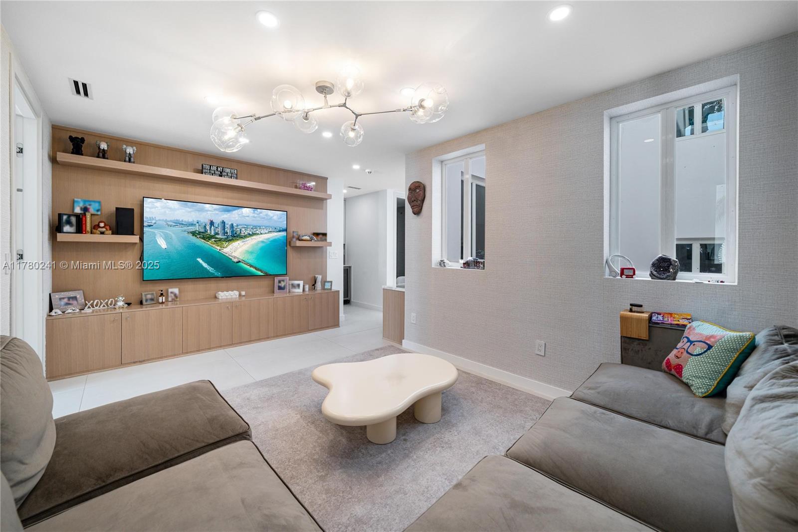 AQUA AT ALLISON ISLAND - Residential