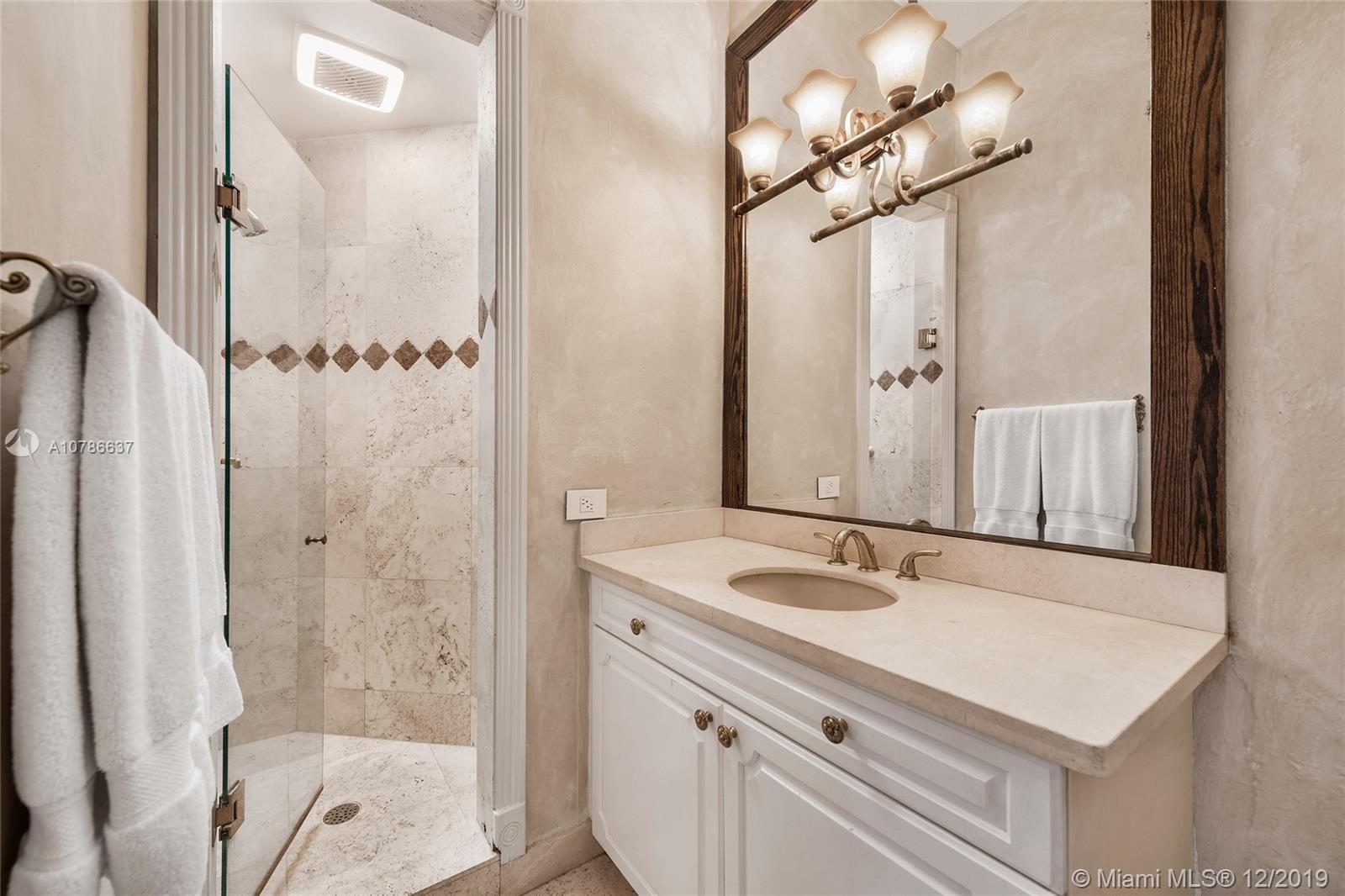 LAGORCE ISLAND - Residential