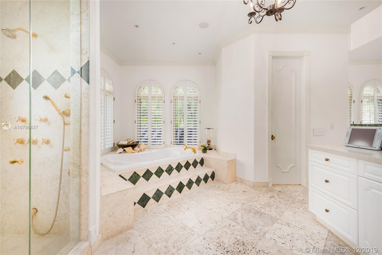 LAGORCE ISLAND - Residential