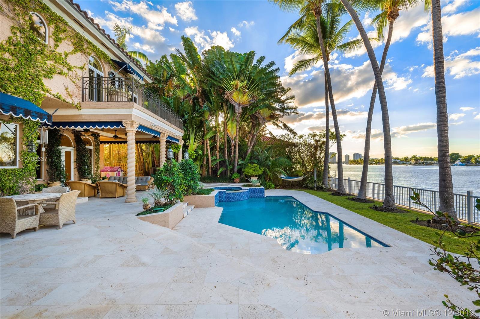 LAGORCE ISLAND - Residential