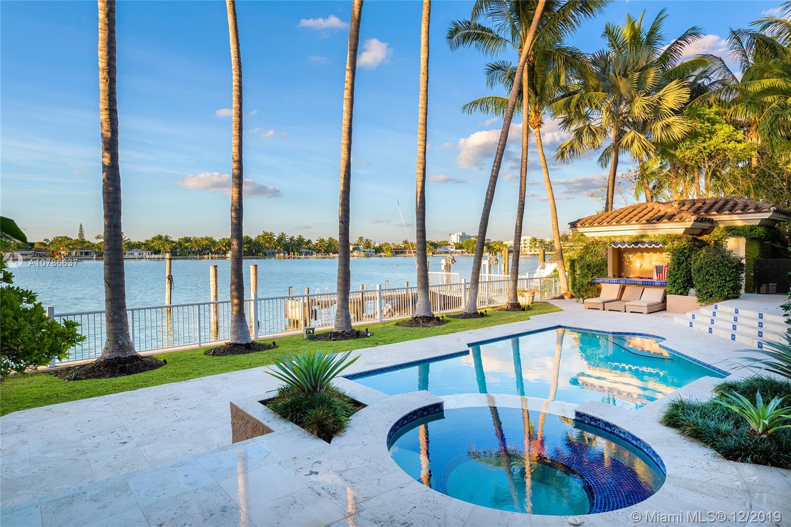 LAGORCE ISLAND - Residential