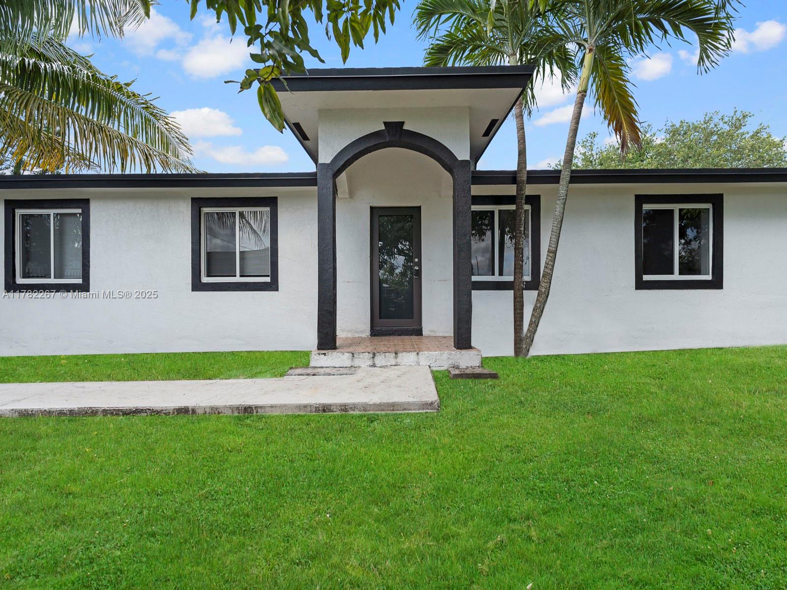 Rental Property at 26650 Sw 138th Ct 26652, Homestead, Miami-Dade County, Florida - Bedrooms: 3 
Bathrooms: 2  - $2,599 MO.