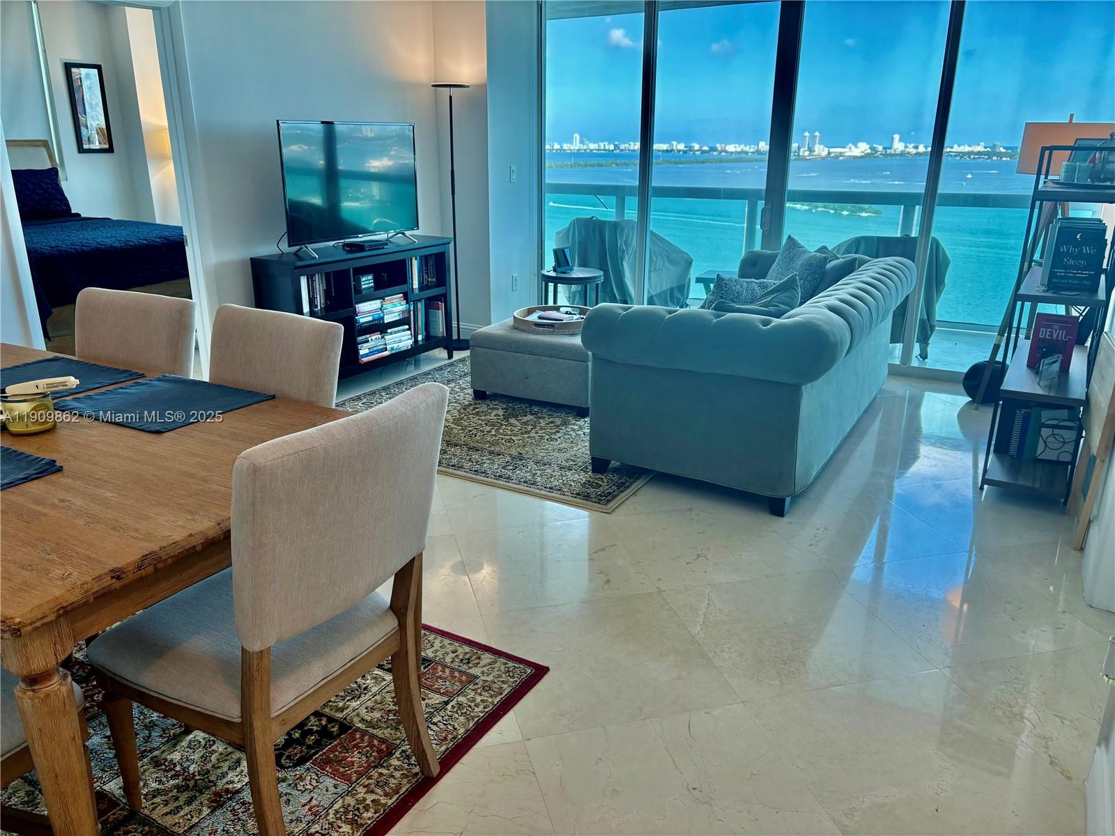 1800 N BAYSHORE DR 2509