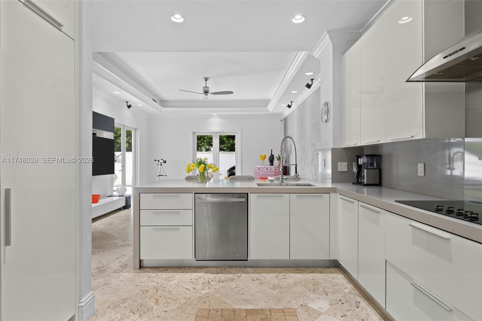 G B VILLAS - Residential