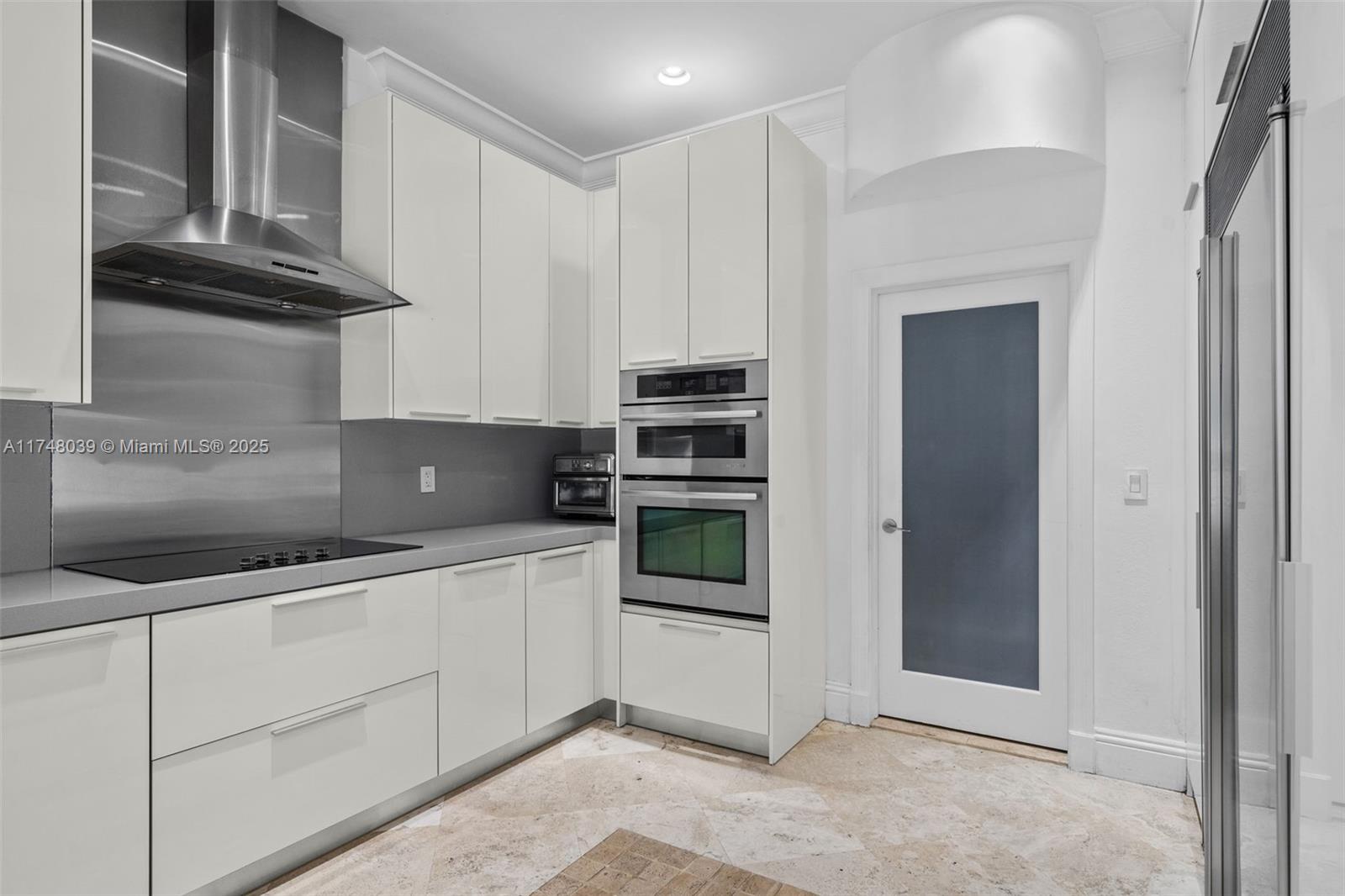 G B VILLAS - Residential