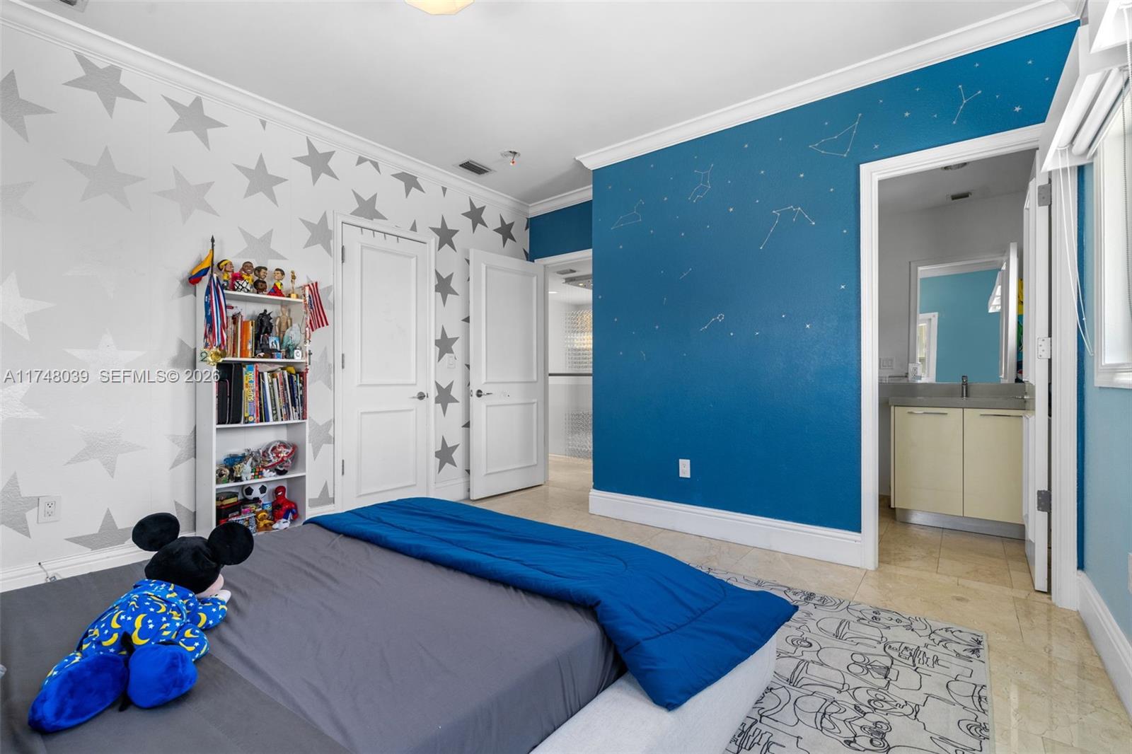 G B VILLAS - Residential