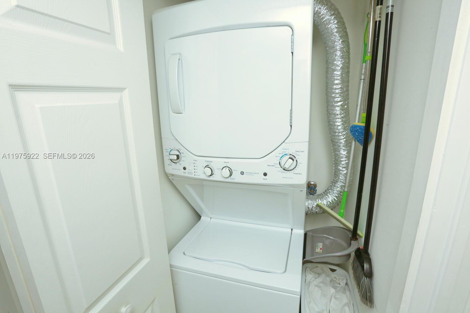 MYSTIC POINTE TOWER 500 C - Residential