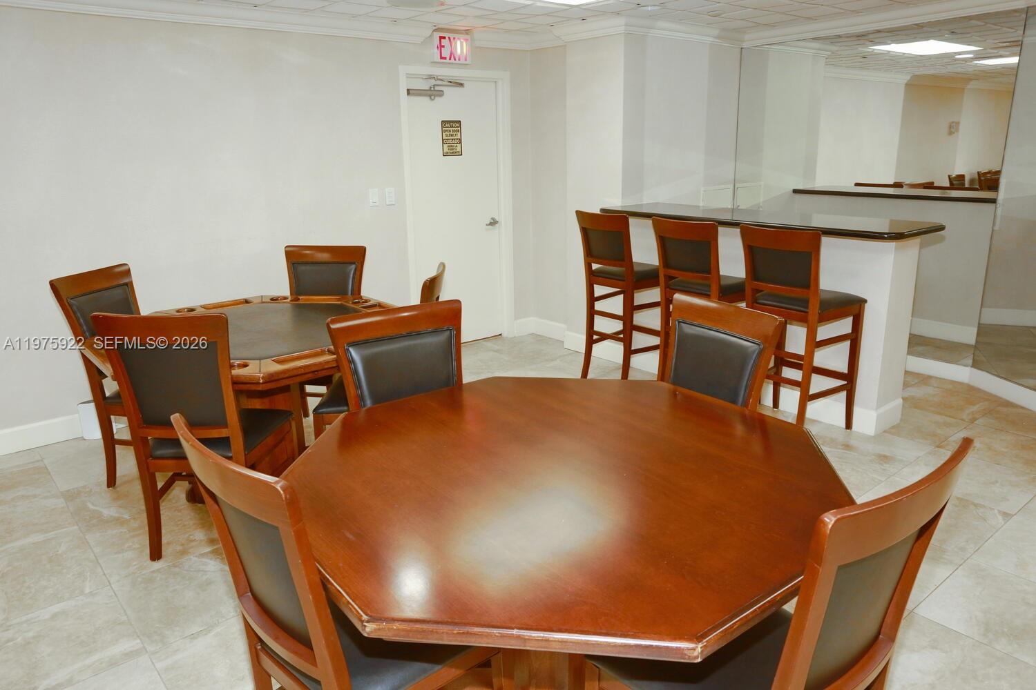 MYSTIC POINTE TOWER 500 C - Residential