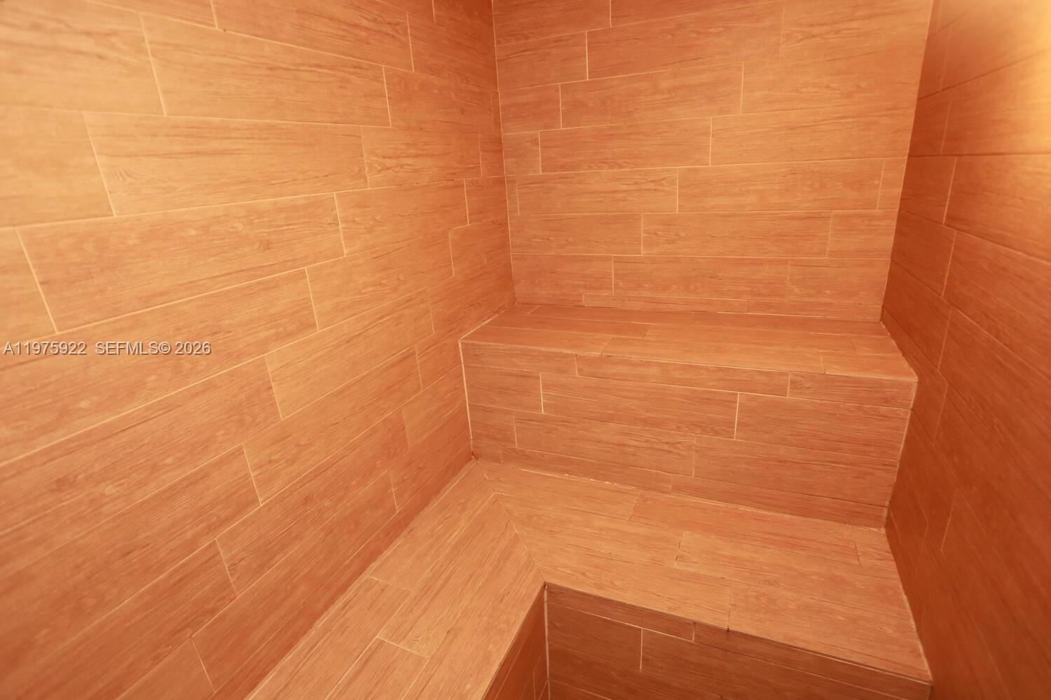 MYSTIC POINTE TOWER 500 C - Residential