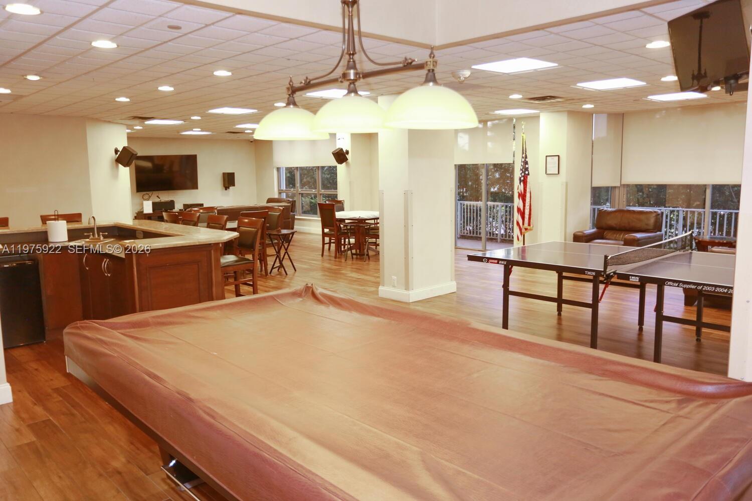 MYSTIC POINTE TOWER 500 C - Residential