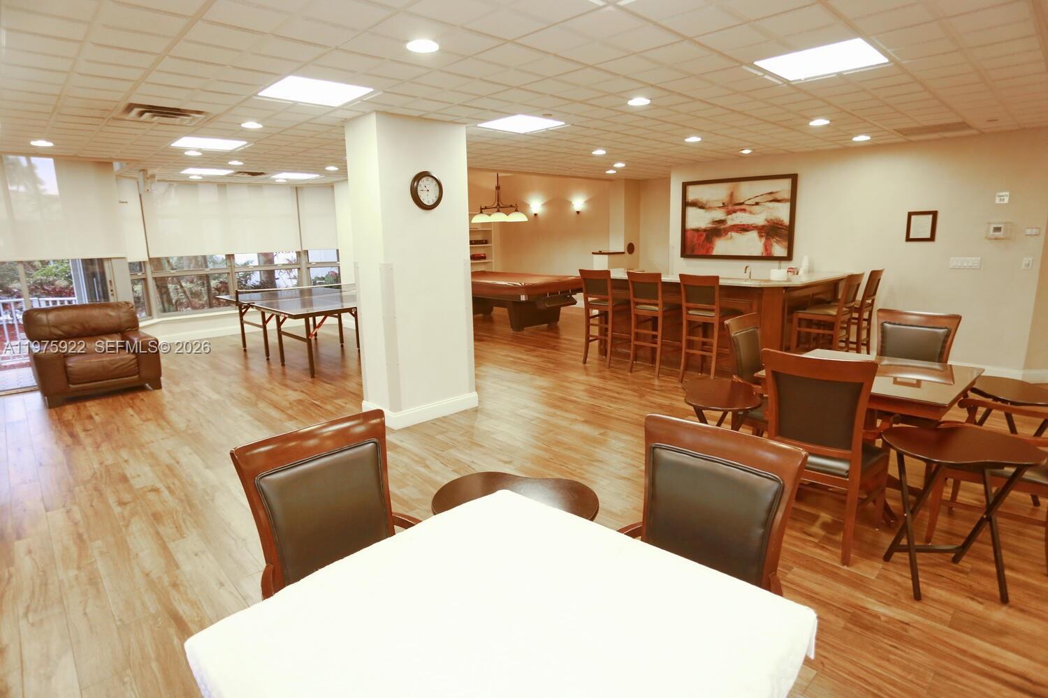 MYSTIC POINTE TOWER 500 C - Residential